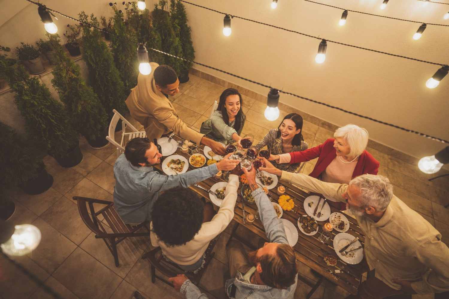 Why a Backyard Hibachi Party Beats a Restaurant Night in Miami